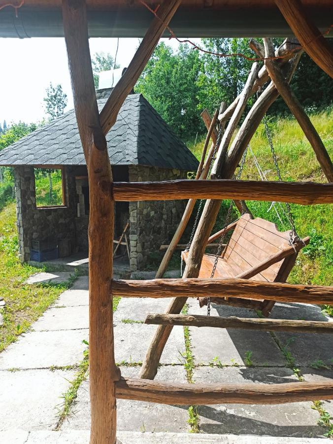 Приватна Садиба Потічок スラブスク エクステリア 写真